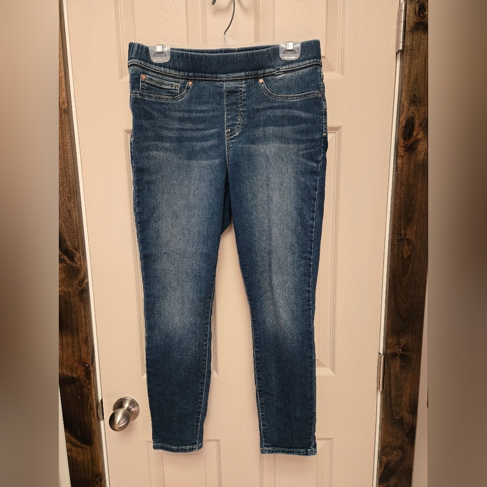 Levis Pull On Skinny Jeans